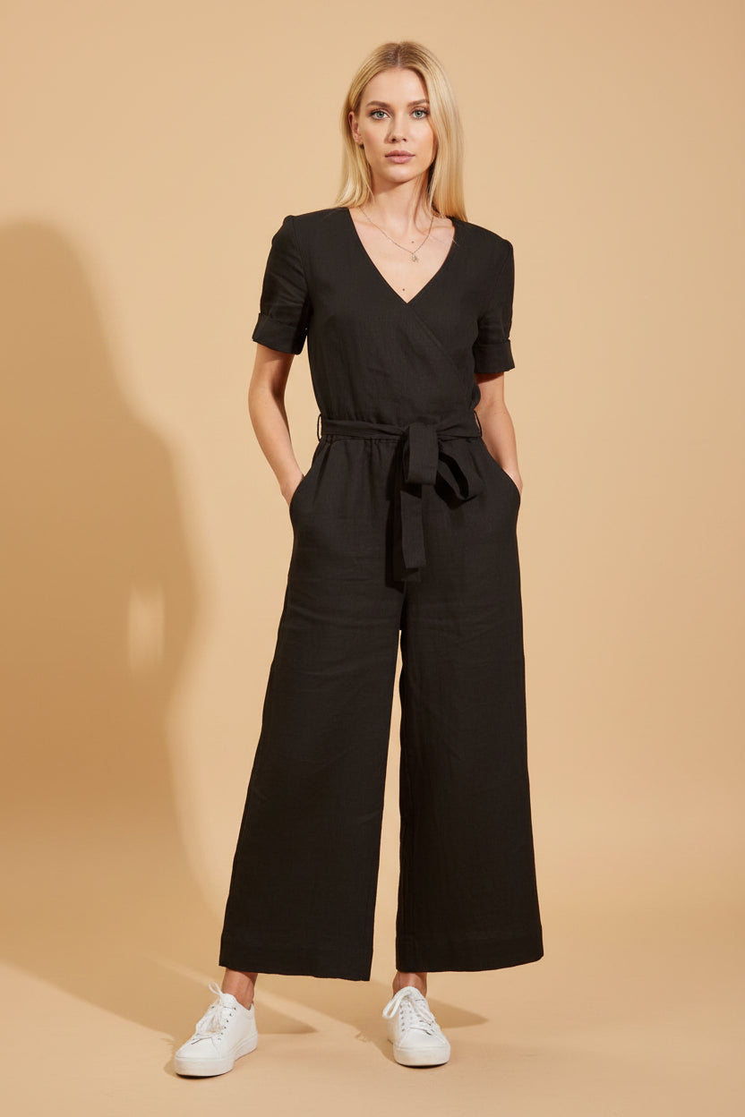 Vivirose- Jumpsuit Met Riem En Korte Mouwen Voor Een Casual Look