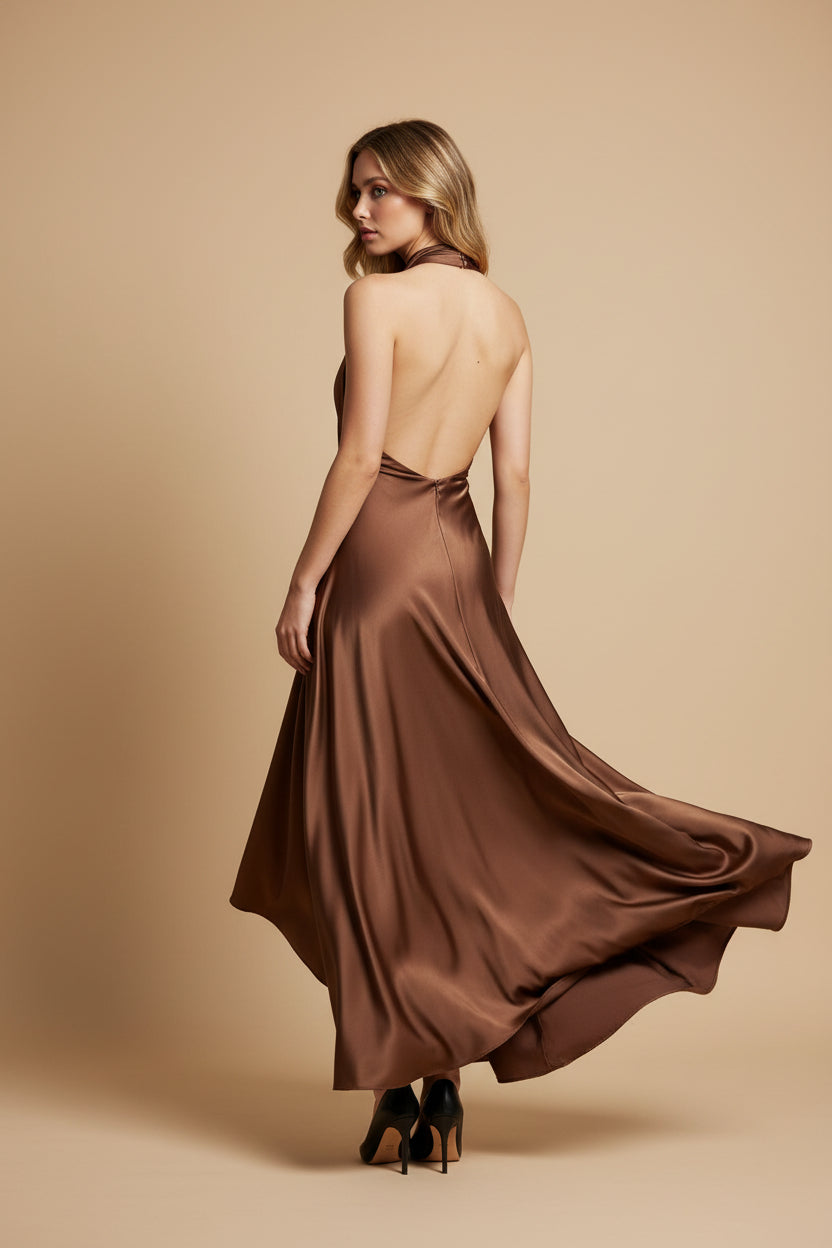 Midnight Halter Gown jurk