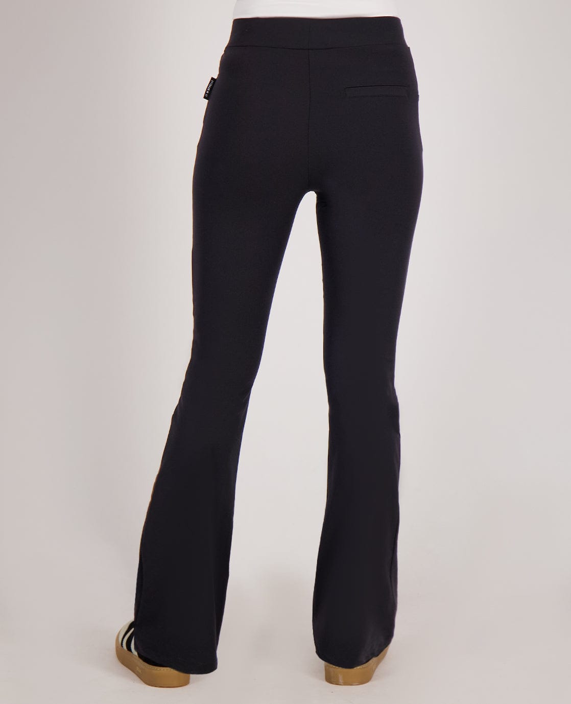 Pant Flare Amber Travel | Zwart