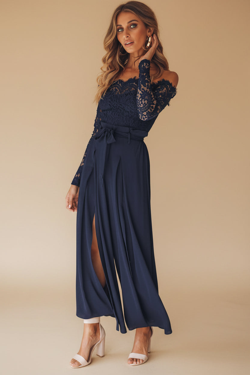 Vivirose - Off Shoulder Jumpsuit Met Kant En Hoge Split