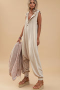 Vivirose- Effen Mouwloze Jumpsuit Met Capuchon En Relaxte Pasvorm