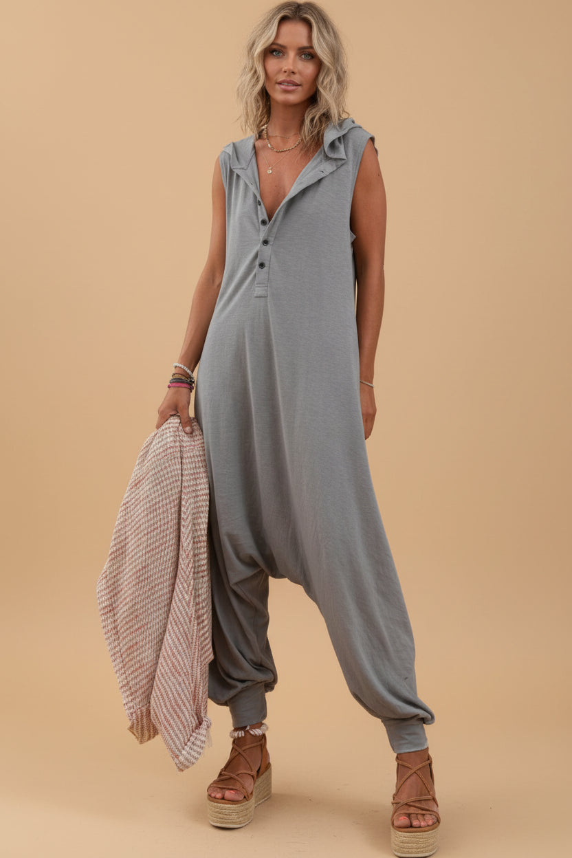 Vivirose- Effen Mouwloze Jumpsuit Met Capuchon En Relaxte Pasvorm