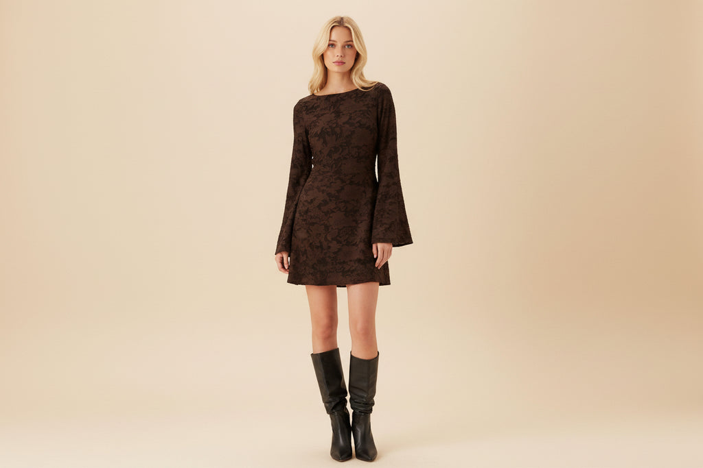 Korte jacquard patroon jurk