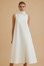 Asymmetrische Maxi Jurk met Hoge Hals en A-Lijn Silhouet