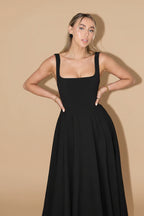 Vivirose- Midi Jurk Met Hoge Taille En Vierkante Hals