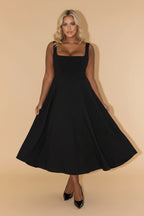 Vivirose- Midi Jurk Met Hoge Taille En Vierkante Hals