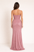 Elara | Maxi Dress met Hoge Split en Sprankelende Stof